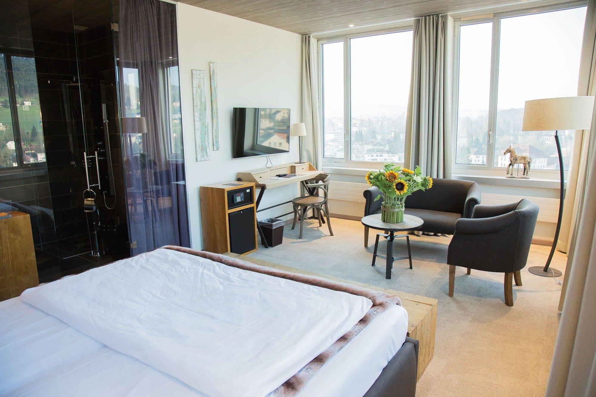 Glashaus Hotel Menziken Esterno foto